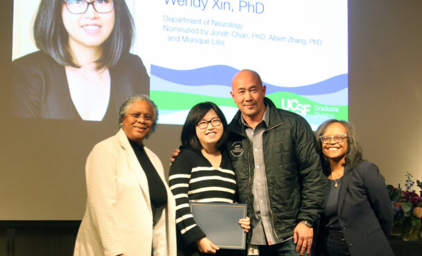 Wendy wins Dean’s Mentoring Award!_2025